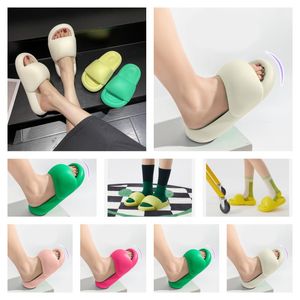Slippers de concepteurs 2024 Nouvelles lettres de chaussures de plate-forme LETTRES SANDALES SOLE BROFDEMENTES SOLE POUR FEMMES