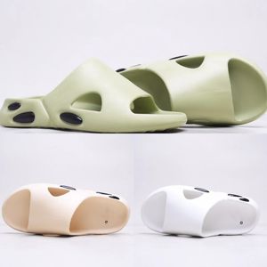 Designer Slippers Brand Men's Foam Runner Slides New Design Luxury Beach Shoes Fashion Sandales en caoutchouc étanche