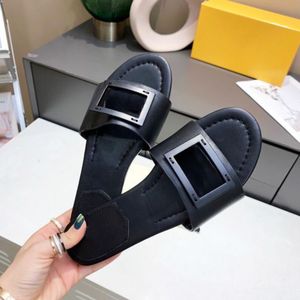 Zapatillas de diseño Zapatillas clásicas Sandalias de verano para mujer Zapatillas de playa Chanclas para mujer Mocasines Blanco y negro Diapositivas azules Zapatos Chaussres