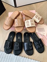 Sandalias de diseñador de Miui Mula Fibra de fibra de coco Fibra texturizada zapatos planos zapatos para mujeres Playa Tabrias tejidas de verano Flips abiertos