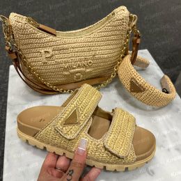 Designer Slippers Crochet Flatform Slides Platform Sandales Réditionne Mini Bag Bage Femmes Luxury Mules Raffie Empter Bottom Summer Sappe extérieur tissé