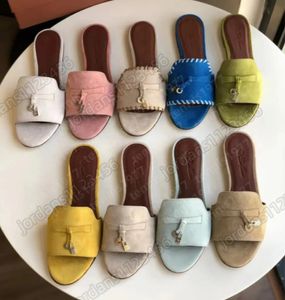 Designer Slippers Robe Lo Piano Shoes Slides Summer Charm Smulpper Femmes Walk Loafers Outdoors Beach Sliders Taille 35-42