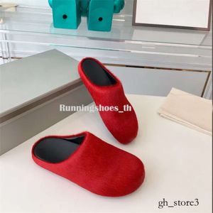 Designer Slippers Fashion Fur Slippers Womens Round Toe Horse Hair Slides Femme Black Rose rouge Green Mules Chaussures plate Femme Femme Casual Plance Chaussures 372