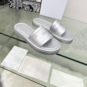 Zapatillas de diseñador Zapatillas de playa de lujo para piscina Sandalias de plataforma para mujer Caja de cordones de verano de cuero genuino