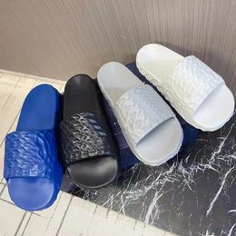 Designer Slippers Men Sandals Platform Pladers Plemous
