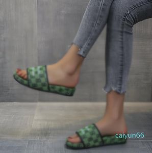 Zapatillas de diseñador Nuevos zapatos de plataforma Sandalias de suela gruesa bordadas con letras