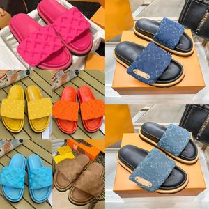 Designer Slippers Zwembad Kussen Muiltjes Dames Sandalen Zonsondergang Platte Glijbanen Comfort Muiltje Gewatteerde Voorband Causale Slider Modieus Zomerstrand Outdoor Schoenen Maat 35-42