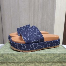 Zapatillas de diseñador Sandalias de goma con suela gruesa Zapatillas de tela Moda de verano Venta caliente Zapatillas con letras Zapatillas unisex para hombres y mujeres 004