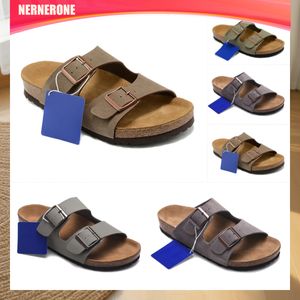 Designer Slippers glisse Sandales Flats d'été sexy Real Leather Platform Chaussures Ladies plage glisse 2 bretelles avec boucles en or ajustées 36-45