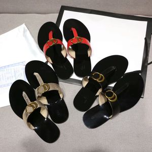 Designer Slippers glisses de femmes pantoufles classiques sandales en cuir en métal double métal noir blanc marron été pantoues de plage