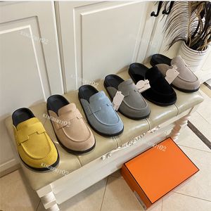 Zapatillas de diseñador Zapatillas de mujer Go Mules Sandalias planas de goma Parte inferior gruesa Mula de gamuza Sandalias de cuero con punta envuelta Chanclas de playa de verano