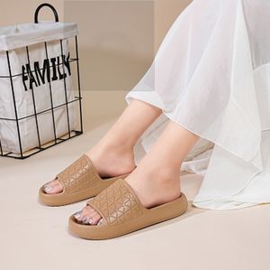 Designadoras zapatillas para mujeres Sandalias de toboganes para exteriores de verano Tamaño 36-41 Color 49