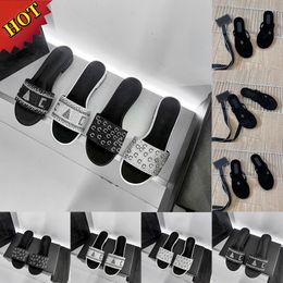 Designadores zapatillas para mujeres imensas plana tanga tobogán sandalias canales zapatillas de seda negra zapatillas casuales blancas zapatillas de playa de verano de lujo deslizamiento de la playa