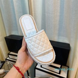 Pantoufles de designer tissées en bois coupé bas confortables chaussures antidérapantes pour femmes enceintes chaussures de plage