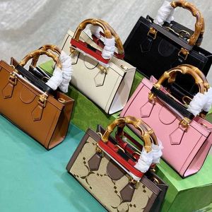Designer Slub Handbag Fashion Chain Crossbody Femens Womens Classic Cuir Breun Design SenT Portable Tote Sac 735153