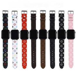 Designer Smart Watch Strap Fashion Apple Watch Band Bracelet pour iWatch4 3 2 1 5 6 7 Le poignet en cuir 38 40 41 42 44 45 mm