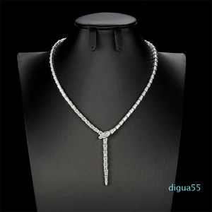 Designer slangenketting voor vrouwen in de vorm van een volledige diamanten damesketting, hoogwaardige sieradenaccessoires voor dansfeesten