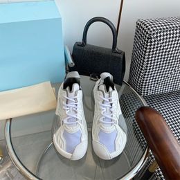 Sneaker di design scarpe casual scarpe da ginnastica da uomo piattaforme diapositive tessuto high-tech materiale high-tech scarpe body designer scarpe con plateau scarpe da ginnastica da donna trainer