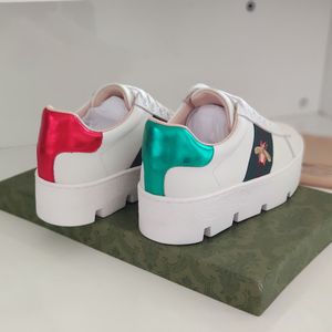 Designer Sneaker Brodé Blanc Tennis Chaussures Femmes Chaussures Plate-Forme Baskets Taille 35-41 Avec Boîte NO332