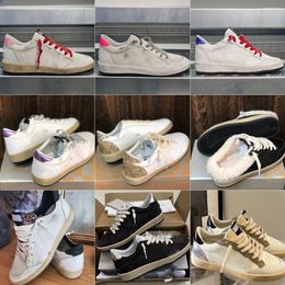 Sneaker de créateur Luxe Golden Basket Tennis Casual Shoe Classic White Do Old Dirty Leather Disted Star Sneakers Mens Women Chaussures