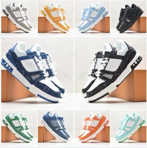 Diseñador Sneaker Escasual para hombres que corren entrenadores de entrenadores al aire libre zapatos de plataforma de alta calidad de piel de ternera ABloh superposiciones EWT3