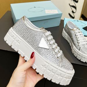 Designer sneakers dubbele wiel casual schoenen nylon gabardine schoenplatform trainers glanzende imitatie kristallen sneaker