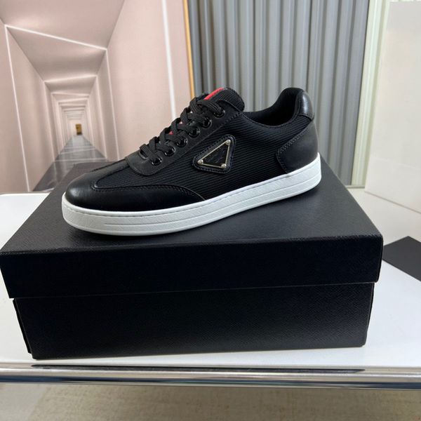 Designer Sneakers pour Hommes Mode Semelle Extérieure Homme Casual Sport Chaussures De Luxe Homme Running Appartements Chaussures Tenis De Mujer Zapatillas Sapato Masculino