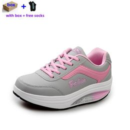 Sneakers de créateurs pour femmes randonnées chaussures entraîneurs baskets féminines grimpant en plein air randonnée dame femme sport chaussures de grande taille8391