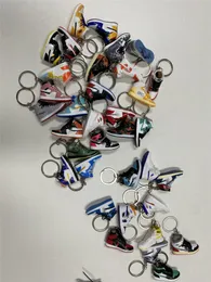 Diseñador Sneakers Keychain 3D Snereoscópico Sneakers Bag Pendse Regalo para adornos de niños