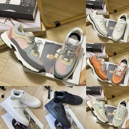 Sneakers de créateurs Chaussures pour hommes vintage Sneaker Fashion Fashion Femmes Shoe Gold Silver Platform Trainers Calfskin Leather Runner Trainer