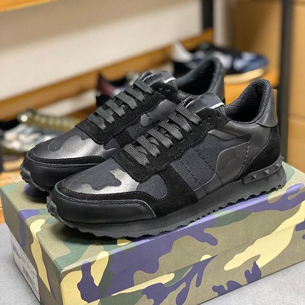 Designer Sneakers Hommes Chaussures Femmes Stud Chaussure Camouflage Sneaker Mesh Camo Platform Trainer Suede Baskets En Cuir Chaussures