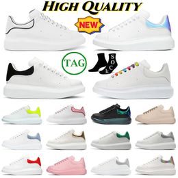 Sneakers de créateurs Chaussures décontractées surdimensionnées blanc noir en cuir noir de luxe Velvet en daim pour femmes Espadrilles