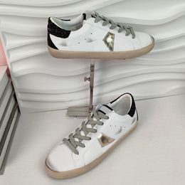 Sneakers de créateurs, chaussures, superstars, sales, superstars, noirs, blancs, roses, verts, étoiles, femmes, baskets des chaussures masculines, tailles eu35-46 002