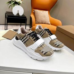 Designer Sneakers Striped Casual Chaussures Hommes Femmes Vintage Sneaker Platform Trainer Saison Shades Flats Trainers Marque Classic Outdoor Shoe