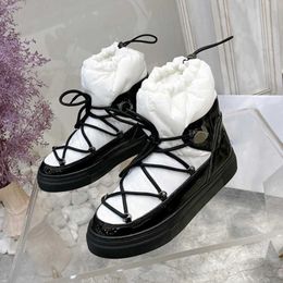 Botas de nieve de diseñador para mujer Botas cálidas Botas de nieve para el tobillo Plataforma de Australia Botines con cordones de piel de invierno Zapato de suela antideslizante con caja NO419