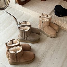 Botas de nieve de diseñador para mujer Classic Mini Bota con cremallera lateral Yggs Wgg Zapatos de plataforma Tobillo con parte inferior gruesa Botines de piel cálidos Botín corto australiano Fluffy Fuzz