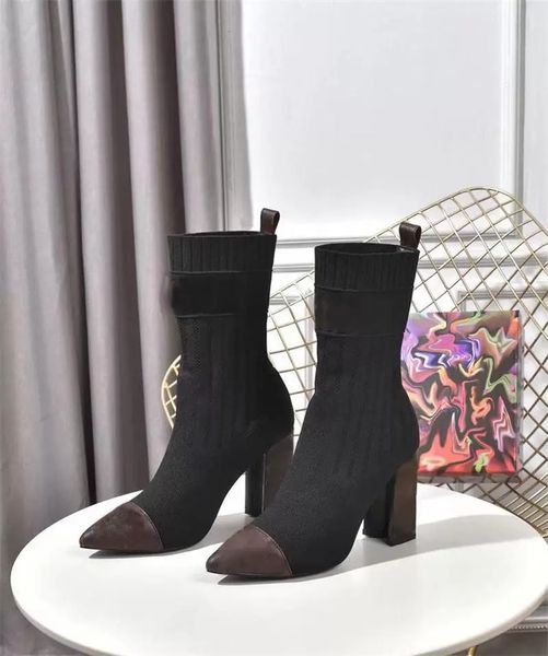 Designer Chaussettes Bottes Lauréat Tricoté Élastique Tricot Chunky Talons Hauts Chaussures Fête D'hiver Femmes Bouts Pointus Bottines Sexy Lady Lettre Martin Formateurs