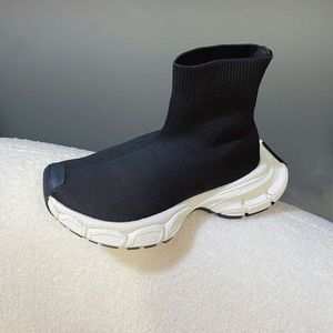 Calcetines de diseñador Zapatos Hombres Botas de punto Zapatillas de deporte Plataforma Corredor Negro Blanco Zapatillas de deporte para mujer Zapatillas de deporte clásicas Zapatillas de deporte informales con caja NO467