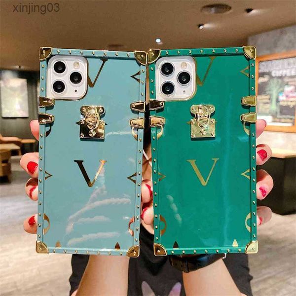 Diseñador Soft Shell Phone Case para IPhone 11 12 Pro X XR XS Max 7 6 6S 8 Plus Letters Luxury IPhone Cover xinjing03