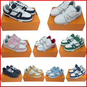 Chaussures de sport de créateurs Chaussures décontractées Lettres imprimées en cuir pour hommes et femmes Chaussures décontractées Semelle extérieure résistante à l'usure et antidérapante Chaussures basses Blanc 36-45