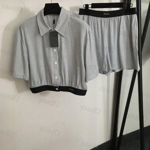 Vêtements de sport de créateurs pour femmes, costume, short, t-shirt à manches courtes, jogging, vêtements de fitness rayés, été