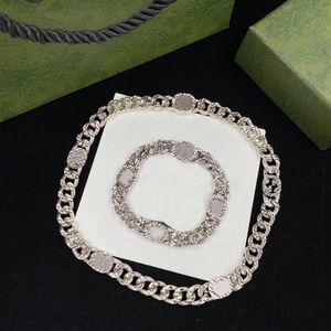 Collier de créateur en acier inoxydable pour Bracelets à lettres unisexes, fourniture de chaîne en or, colliers ras du cou de haute qualité, bijoux