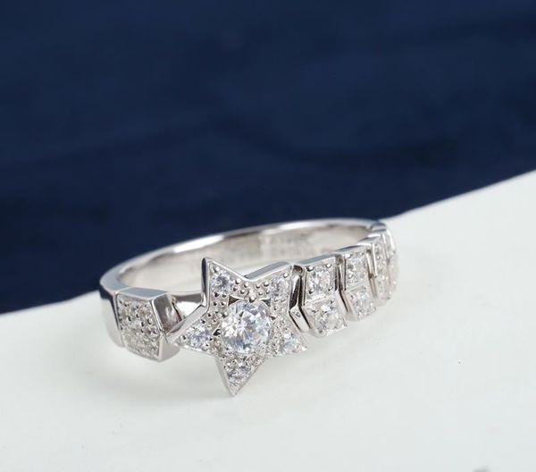 Designer Star Anneaux Fashion Rignestone Crystal Ring Jewelry Luxury AU750 18k Gold Ring Engagement Cadeaux Party Mariage de haute qualité 10,12,14,16
