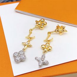 Designer start mode Flower oorbellen sieraden voor vrouwen kristal letters oorring heren dames klassieke oorstudies cadeau