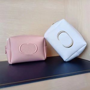 Boîtes de rangement de designer pour femmes Sac de rangement en cuir PU Sac à laver à la maison sac à main à la maison avec un logo étanche
