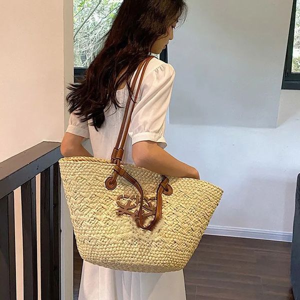 Designer Straw Beach Sac Woven Raffias sac fourre-tout Sac d'été Loe Fashion Sac de créateur de la main Cross Cross ouverte Bage Hands Hands Dames Sac Lowewes de haute qualité