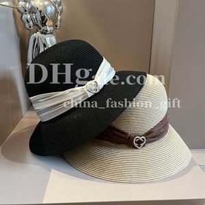 Designer Straw Hat For Ladies Sun Protect Bucket Hat Luxury Elegante reisemmer hoed Zomer Sunshade Beach Hoed