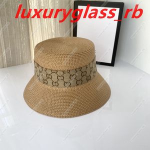 Designer Straw Hat Luxury Gentleman Cap Wide Brim Hats Bucket Hats Chapeau de soleil pour hommes et femmes