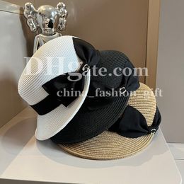 Sombrero de paja de diseñador, sombrilla de verano, casqueta para mujer, sombrero elegante con lazo para fiesta, sombrero protector solar para vacaciones