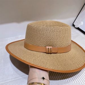 Designer Straw Hat Womens Beach Bucket Hats Mens Flattop Designers Cap Peaked Cap Garden Travel Fashion Sun Hat